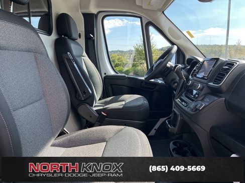 New 2026 RAM ProMaster 2500 w/ Quick Order Package 22G SLT image 24