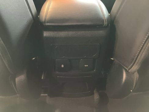 Used 2023 Ford Explorer XLT w/ Equipment Group 202A image 24