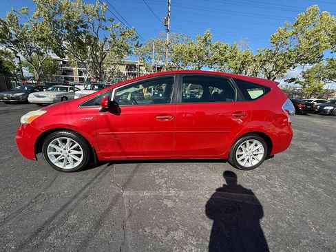 Used 2012 Toyota Prius V Five FWD image 8