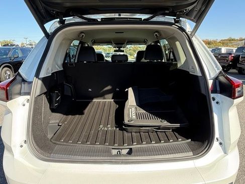 New 2026 Nissan Rogue SV image 16