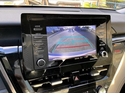 Used 2024 Toyota Camry SE image 23