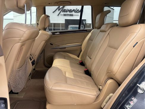 Used 2011 Mercedes-Benz GL 450 4MATIC image 8