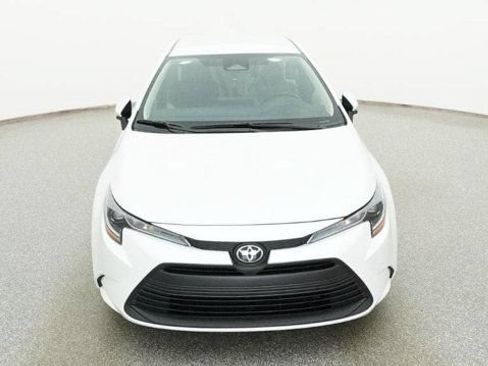 New 2026 Toyota Corolla LE FWD image 17