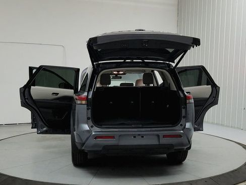 New 2026 Nissan Pathfinder SL FWD image 14