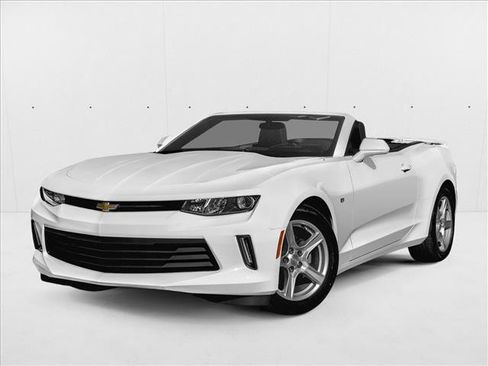 Used 2018 Chevrolet Camaro LT RWD image 1