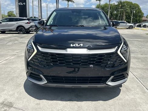 Certified 2024 Kia Sportage EX FWD image 3