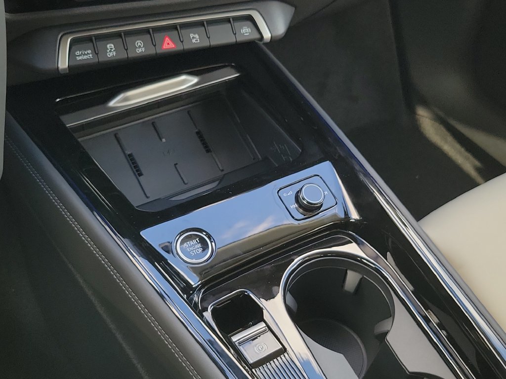 New 2026 Audi Q3 quattro 2.0T AWD/4WD image 14