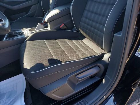 Used 2024 Volkswagen Jetta Sport image 18