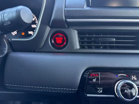 Used 2025 Honda Pilot EX-L image 36