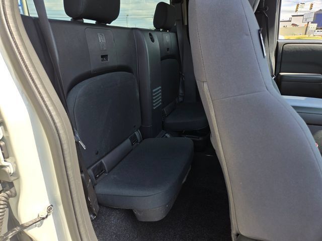 Used 2022 Nissan Frontier S w/ Technology Package RWD image 16