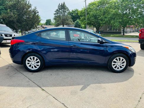 Used 2013 Hyundai Elantra GLS FWD image 2
