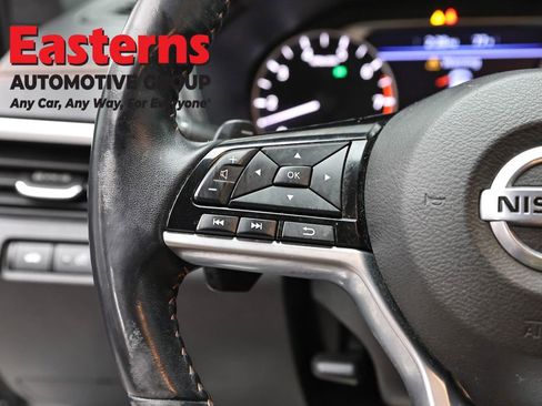 Used 2020 Nissan Altima 2.5 SR FWD image 15