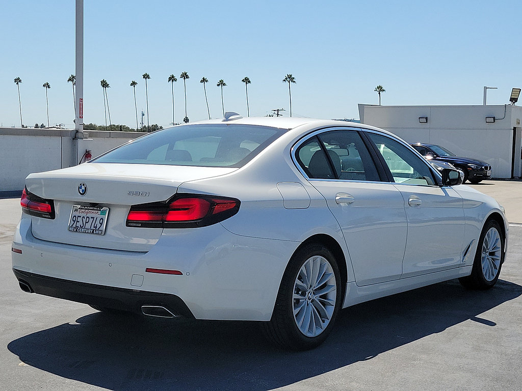 Used 2023 BMW 530i w/ Premium Package RWD image 3