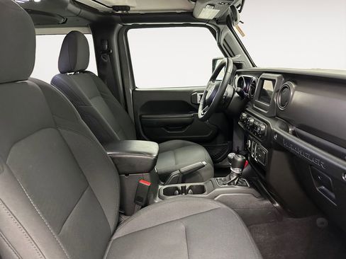 Used 2022 Jeep Wrangler Sport S image 14