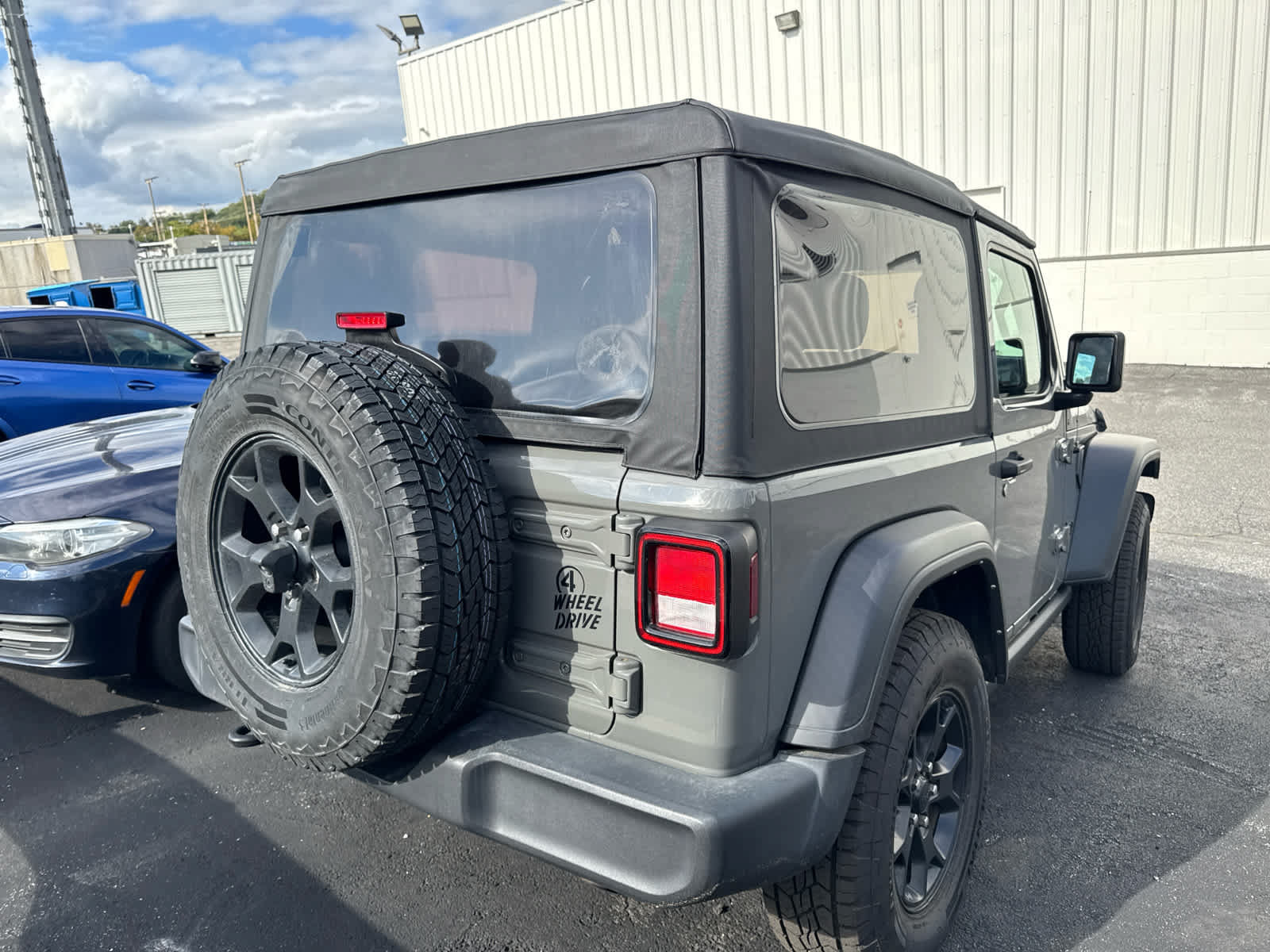Used 2021 Jeep Wrangler Sport AWD/4WD image 13