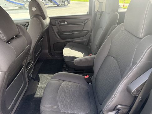 Used 2016 GMC Acadia SLE AWD/4WD image 30