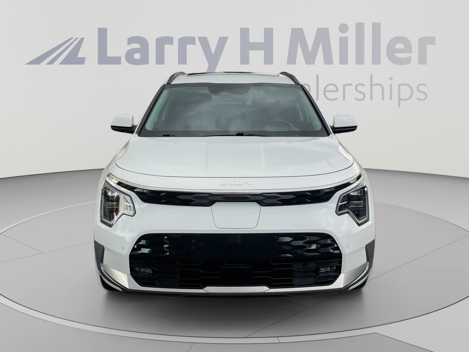 Used 2024 Kia Niro Wave w/ Wave Preserve Package FWD image 8