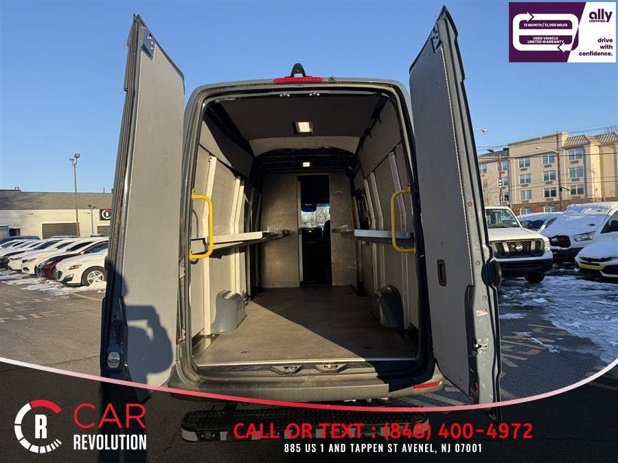 Used 2021 Mercedes-Benz Sprinter 2500 image 6