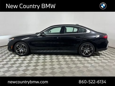 Used 2024 BMW i5 eDrive40i w/ Premium Package RWD image 4