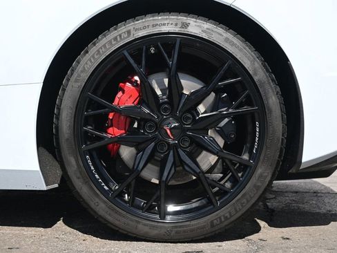 Used 2023 Chevrolet Corvette Stingray Z51 Performance Packa w/ Z51 Performance Package image 10