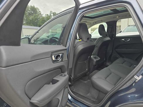 Used 2026 Volvo XC60 B5 Plus w/ Climate Package AWD/4WD image 16