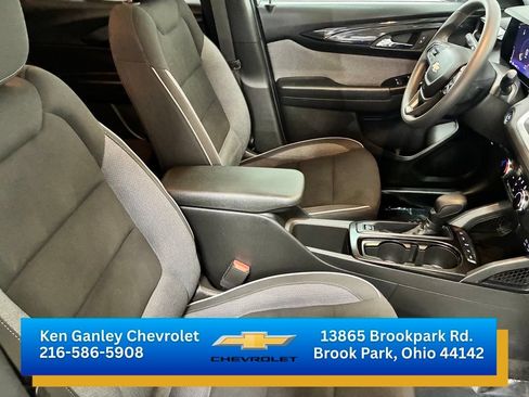 Used 2024 Chevrolet TrailBlazer LS w/ LS Convenience Package AWD/4WD image 21