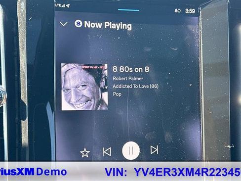 Certified 2024 Volvo XC40 Recharge Ultimate w/ Protection Package Premier image 33