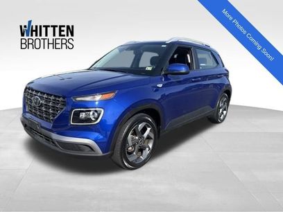 Used 2022 Hyundai Venue Limited w/ Cargo Package