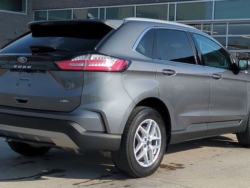 Certified 2022 Ford Edge SEL w/ Convenience Package image 7