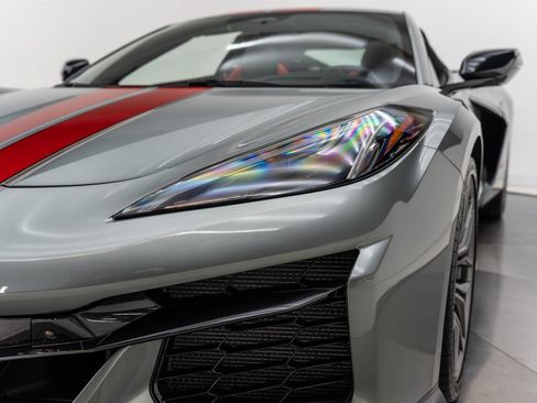 Used 2024 Chevrolet Corvette Z06 RWD image 22
