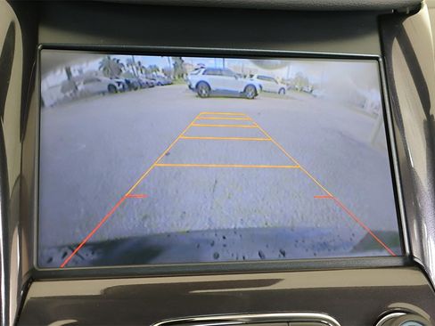 Used 2015 Chevrolet Impala LTZ image 24