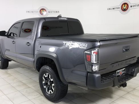 Used 2019 Toyota Tacoma TRD Off-Road image 4