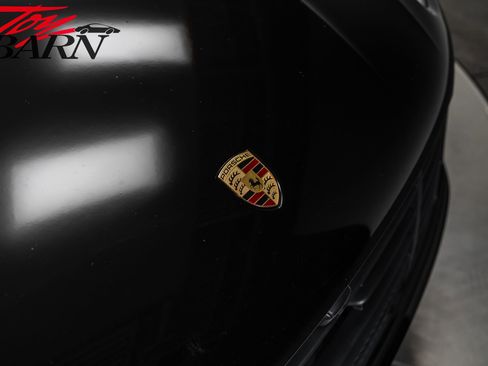Used 2020 Porsche Macan Turbo image 9