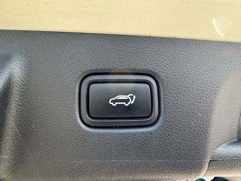 Used 2023 Hyundai Palisade Calligraphy image 37