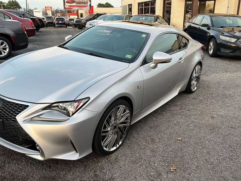 Used 2016 Lexus RC 200t RWD image 9