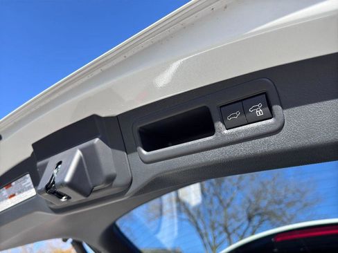 Used 2023 Lexus RX 350 w/ Accessory Package (Z1) image 11