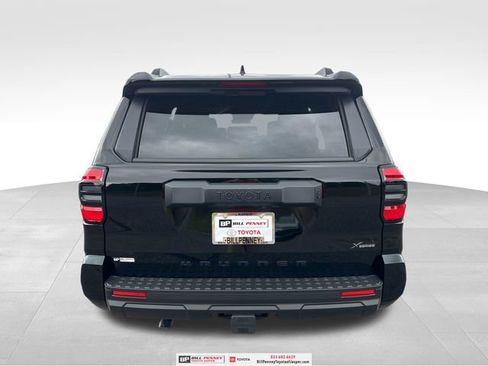 New 2026 Toyota 4Runner SR5 AWD/4WD image 4