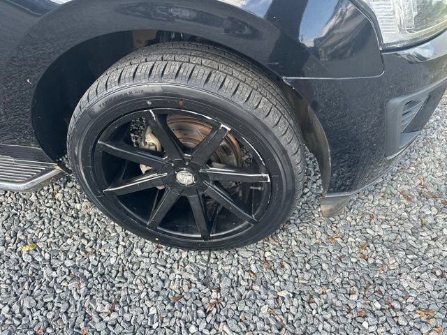 Used 2018 Ford Expedition XLT w/ Equipment Group 202A RWD image 9