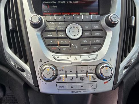 Used 2010 GMC Terrain SLT FWD image 20
