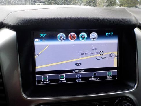 Used 2019 Chevrolet Suburban LT image 16