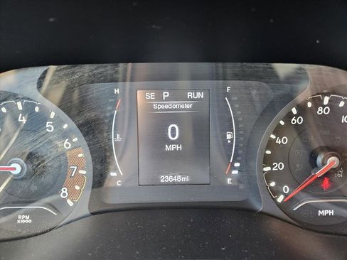 Used 2022 Jeep Compass Latitude image 10