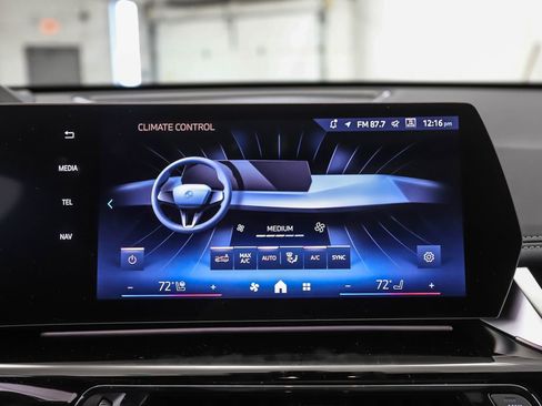 Used 2025 BMW X1 xDrive28i w/ Premium Package image 18