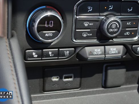 Used 2022 Chevrolet Tahoe High Country image 15