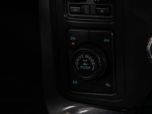 Used 2022 Ford F150 Lariat w/ Equipment Group 502A High AWD/4WD image 22