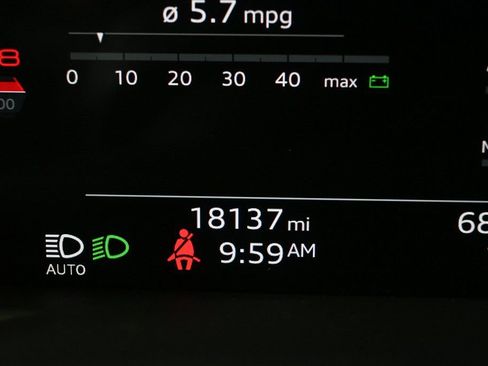 Used 2024 Audi SQ8 Prestige w/ Prestige Package image 11