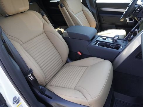New 2026 Land Rover Discovery Dynamic SE AWD/4WD image 24