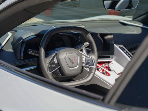 Used 2023 Chevrolet Corvette Stingray Preferred Conv w/ 2LT image 15