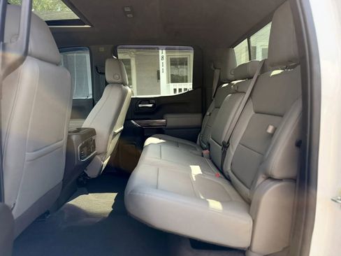 Used 2019 Chevrolet Silverado 1500 LTZ w/ LTZ Premium Package AWD/4WD image 11