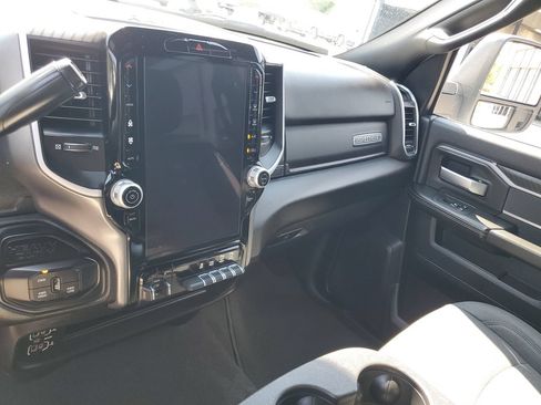 Used 2025 RAM 2500 Big Horn AWD/4WD image 27