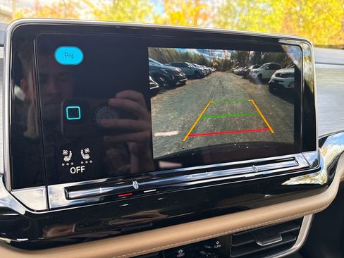 New 2026 Volkswagen Atlas Cross Sport SE image 9